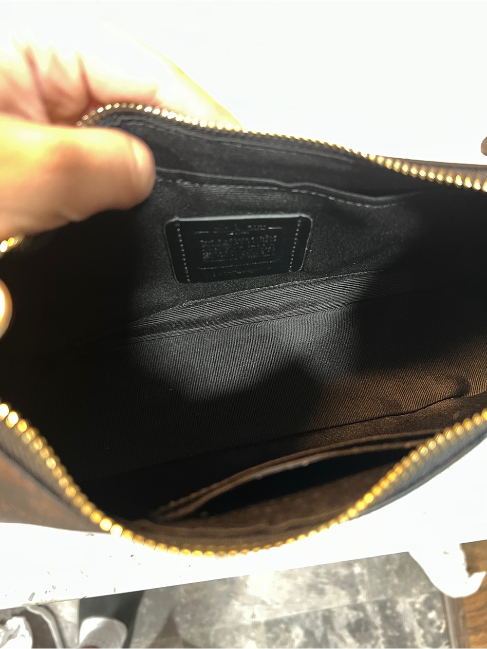 Coach Brown Signature Canvas teri Bag - Picture 5 of 5